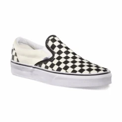 Vans Classic Slip On In White Shoes