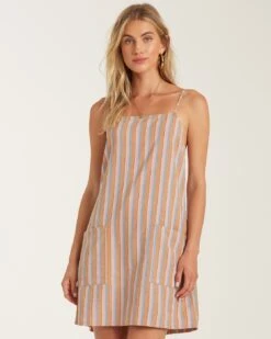 Billabong Straight Round In Multi Dress