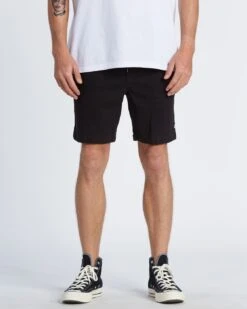 Billabong Larry Layback Twill In Black Shorts