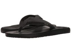 Reef Contoured Cushion (black)