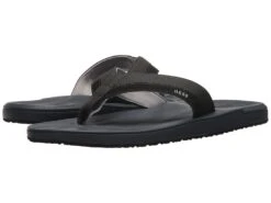 Reef Contoured Cushion (navy/black)