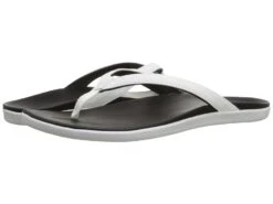 OluKai Ho'opio (white/black)